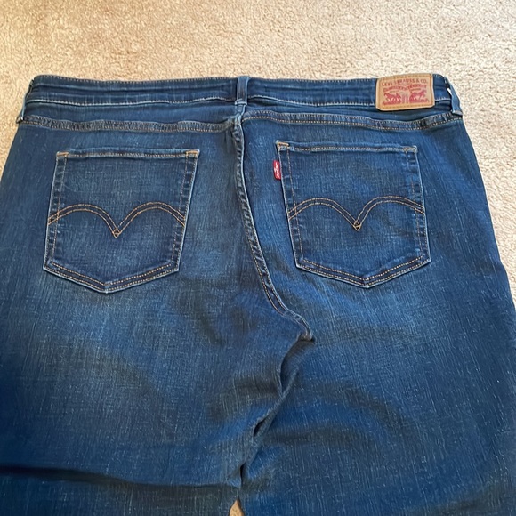 Levi’s size 18 womens - Picture 2 of 4